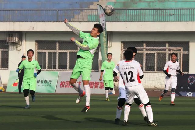 维尼修斯续约谈判面临挑战，奖金问题成为关键焦点